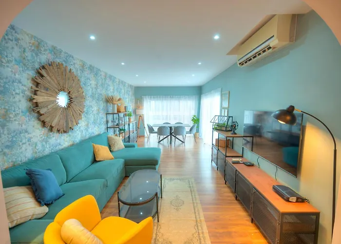 Stylish, Large 3Bedroom, Seafront Terrace Goslm-13