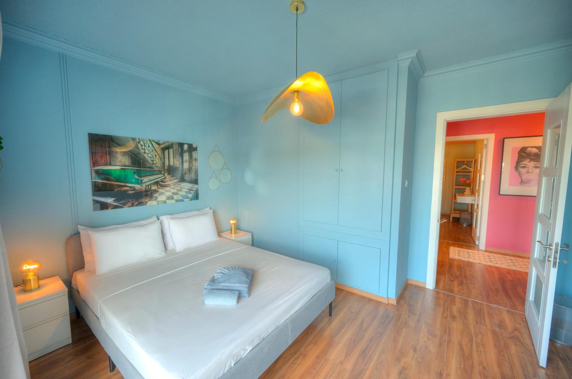 Stylish, Large 3bedroom, Seafront Terrace Goslm-13