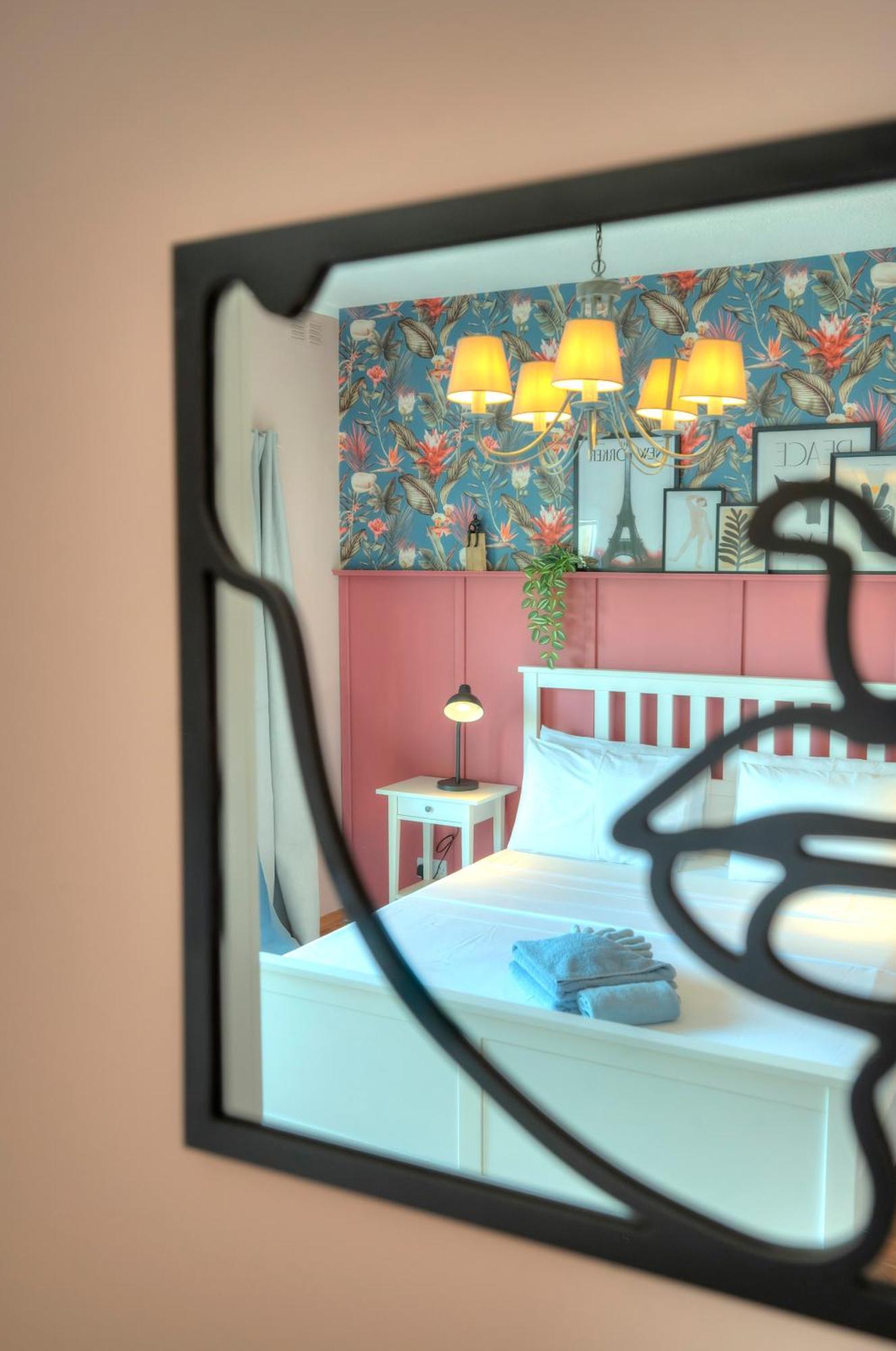 Stylish, Large 3bedroom, Seafront Terrace Goslm-13 * Sliema